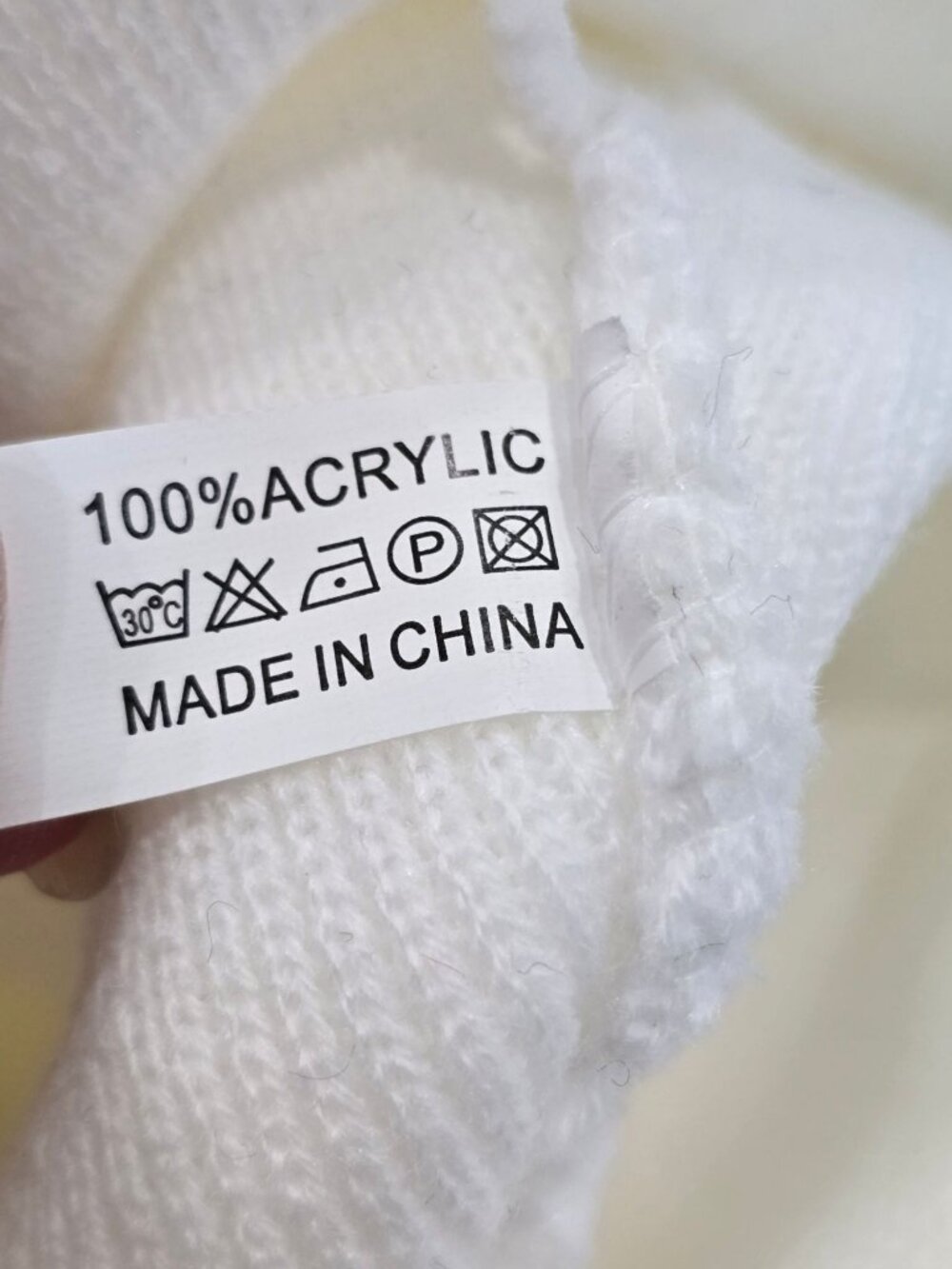 White Knit Beanie ✦ With Green Cannabis Leaf Embroidery ✦ Warm Stretch OS Unisex - Picture 7 of 8